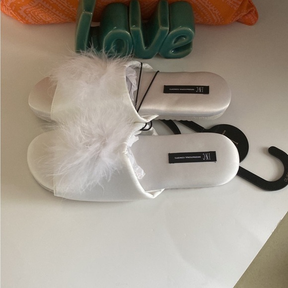 NWT Fluffy white satin slippers size 9/10 - Picture 2 of 7
